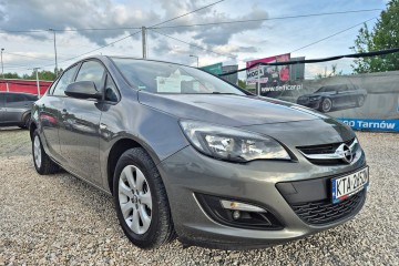 Opel Astra 1.6 Executive EU6